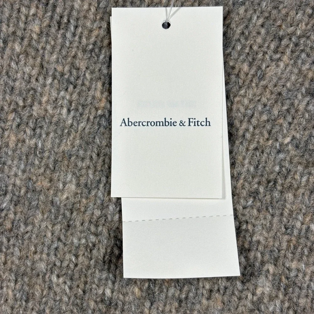 Abercrombie & Fitch Soft Sweater Mens Small Beige Crew Neck Knit Pullover Preppy - Picture 3 of 12